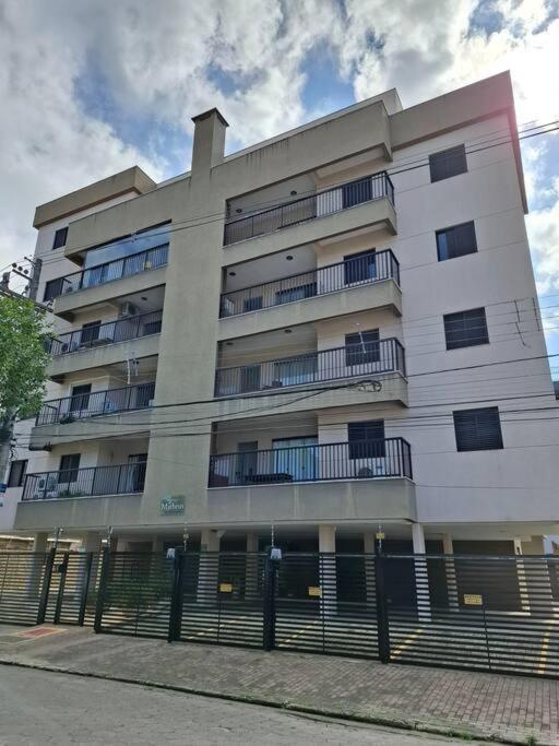 Espacoso Apto Com 3 Quartos - Area Nobre Do Itagua Apartamento